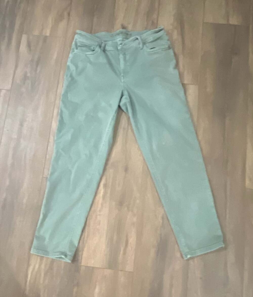 Tommy Bahama Mid Rise Slim Boyfriend Size 12 / 29" Sage Green Jeans